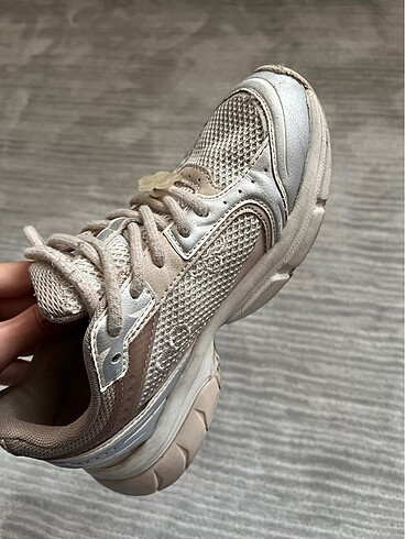 33 Beden Zara spor ayakkabı