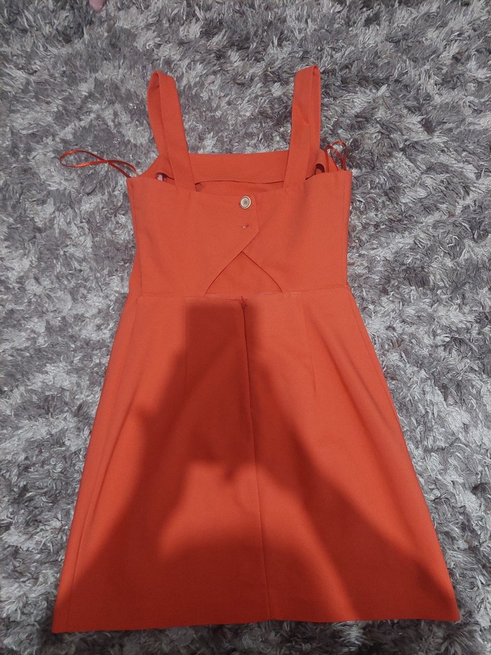 Adl marka pastel turuncu renkte mini elbise - Görsel 2