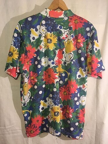 m Beden çeşitli Renk Vintage renkli çiçekli boğazlı tshirt