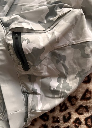 Sıfır Gri Kamuflaj Desenli Erkek Under Armour eşofman - Görsel 3