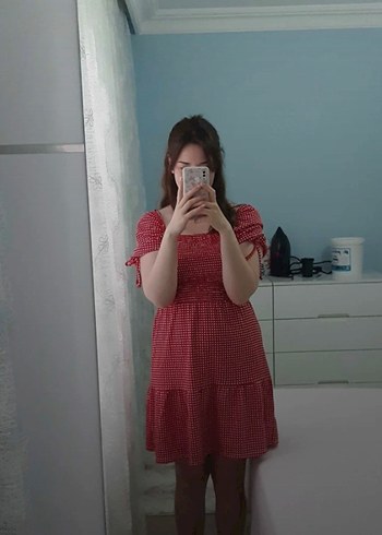 l Beden Sırtı Açık Kareli Mini Elbise