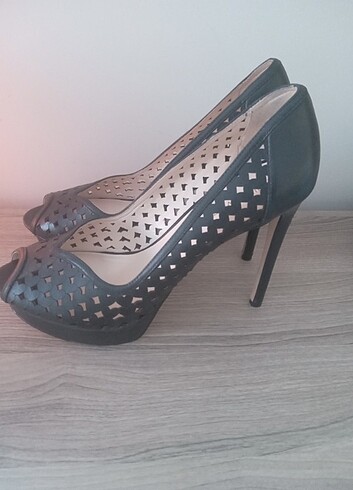 Nine West Nine West Deri Yazlık Topuklu Ayakkabı