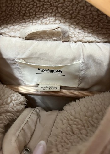 Pull and Bear Nakışlı Bej Kadın Midi Mont