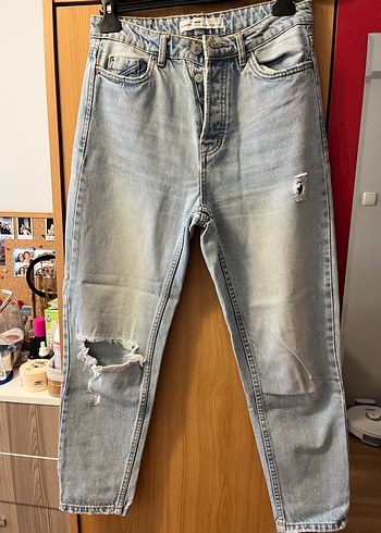 Stradivarius Acik Mavi Yikamali Rahat Kesim Jean