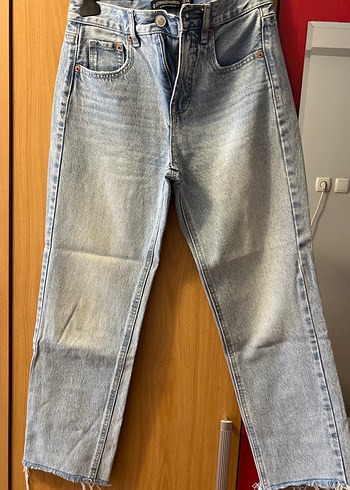 Stradivarius Acik Mavi Yikamali Rahat Denim Jean