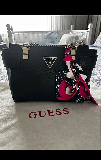 Guess Guess siyah çanta
