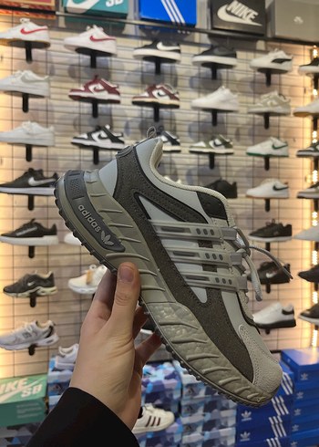 Adidas - Görsel 2