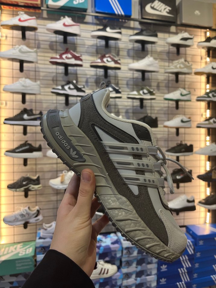 Adidas - Görsel 2