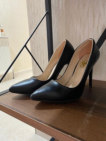 36 Beden siyah Renk Stiletto ayakkabı