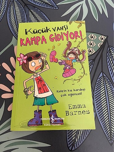 Küçük vahşi kampa gidiyor