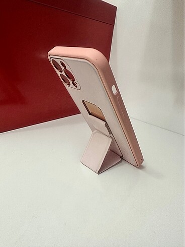 İPHONE 12 PROMAX LÜKS DERİ DOKULU VE MIKNATIS STANDLI KILIF