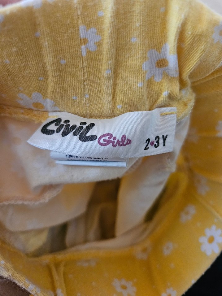 Sarı Çiçekli Kız Çocuk Fırfırlı Şort Etek - Görsel 2