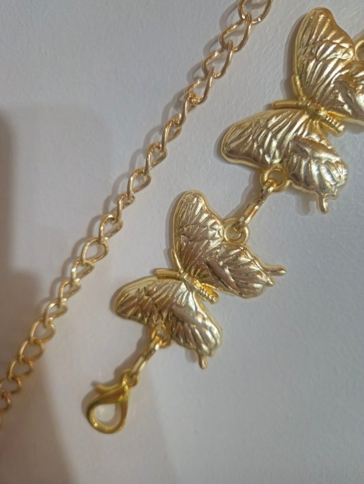 Altın Renkli Kelebek detaylı Zincir Kemer - Görsel 2