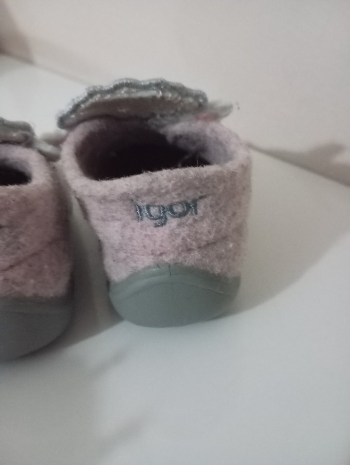 Kız Çocuk Gri Nakışlı Sıcak Ev Terliği - Görsel 2