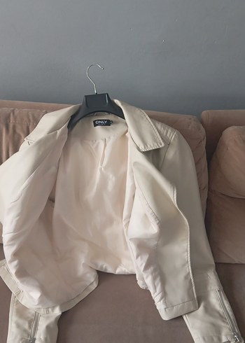 Kadın Beyaz Deri Ceket, Düğmeli, Orta Boy - Görsel 2