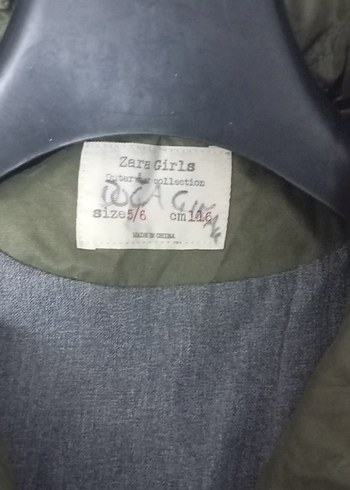 Erkek Çocuk Haki Kapüşonlu Düğmeli Mont - Görsel 2