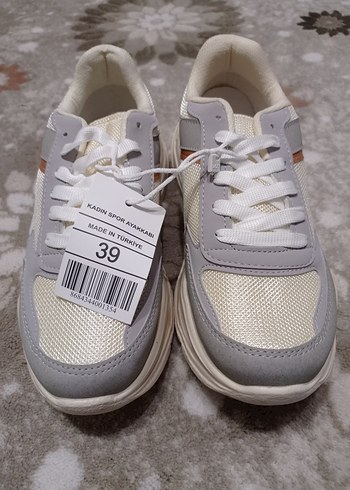 New Balance Gri Kadın Spor Ayakkabı 39 Numara