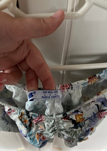 Çiçek Desenli Bohem Mini Şort - Görsel 7