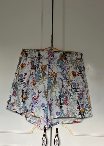 Çiçek Desenli Bohem Mini Şort - Görsel 4