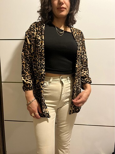 Leopar ceket ve pantolon