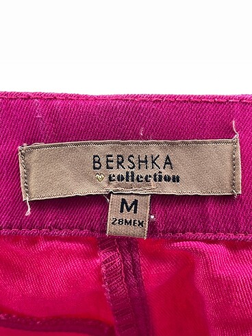 m Beden pembe Renk Bershka Mini Etek %70 İndirimli.