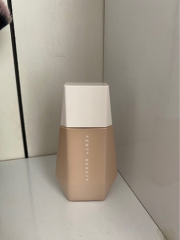 Fenty beauty fondoten 2 no