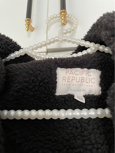 s Beden Pull bear mont