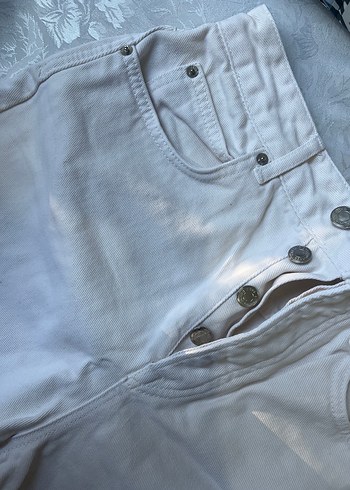 m Beden Düğmeli Beyaz Midi Kadın Denim Şort