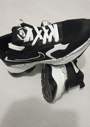 Siyah Nike Baskılı Bağcıklı Spor Ayakkabı - Görsel 7