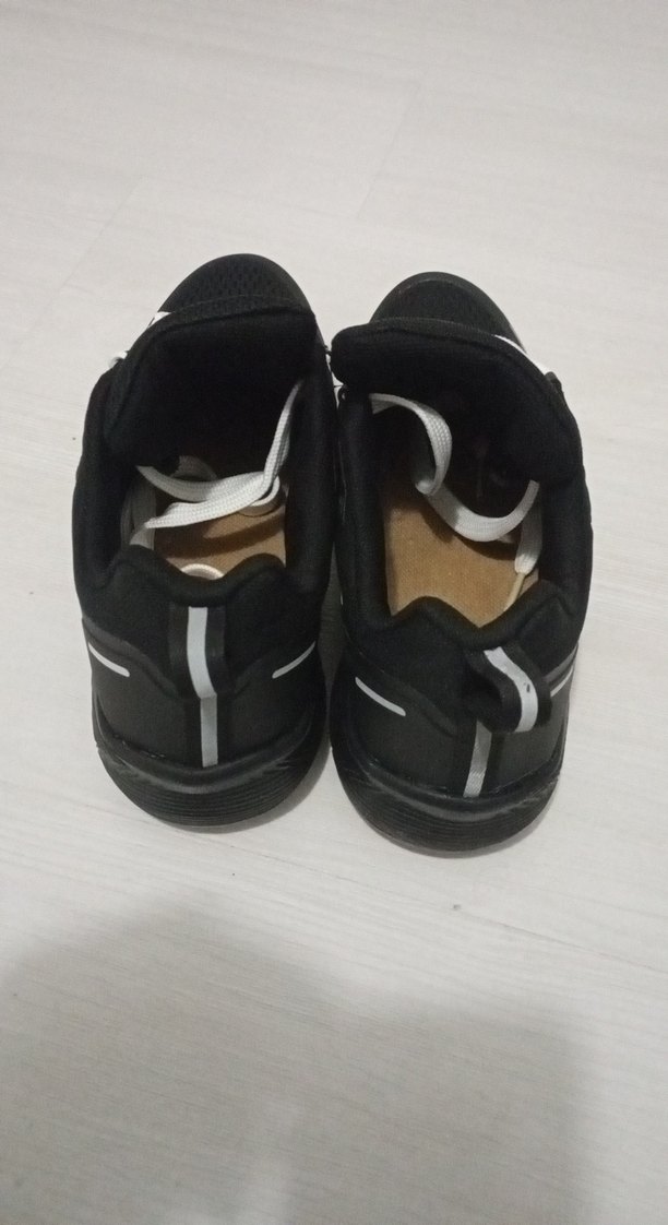 Nike Siyah Bağcıklı Erkek Spor Ayakkabı - Görsel 4