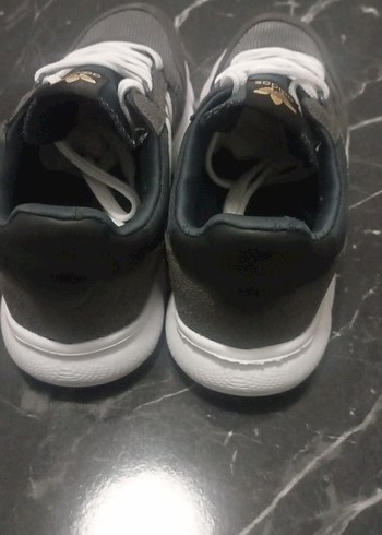 Gri Adidas Elastik Bağcıklı Erkek Spor Ayakkabı - Görsel 4