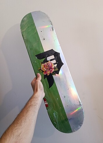 Primitive deck