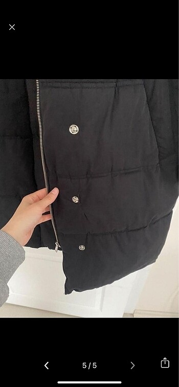 m Beden siyah Renk Stradivarius şişme mont