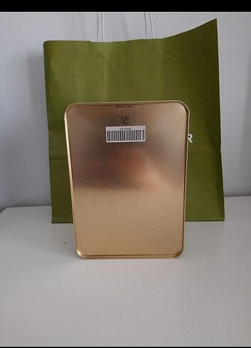 Yves Rocher YVES ROCHER METAL HEDIYE KUTUSU