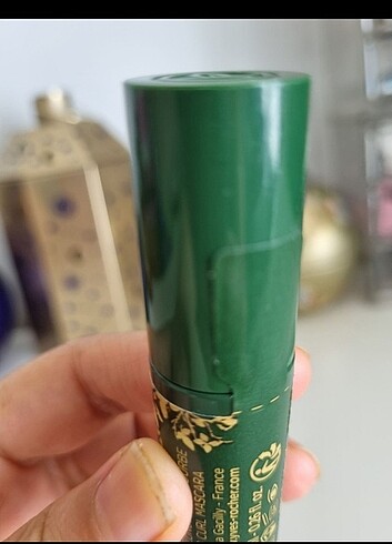 YOĞUN HACIM VEREN UZATICI MASKARA - Görsel 5