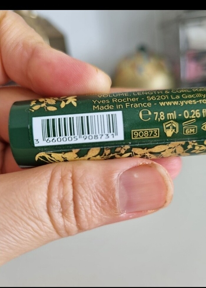 YOĞUN HACIM VEREN UZATICI MASKARA - Görsel 4