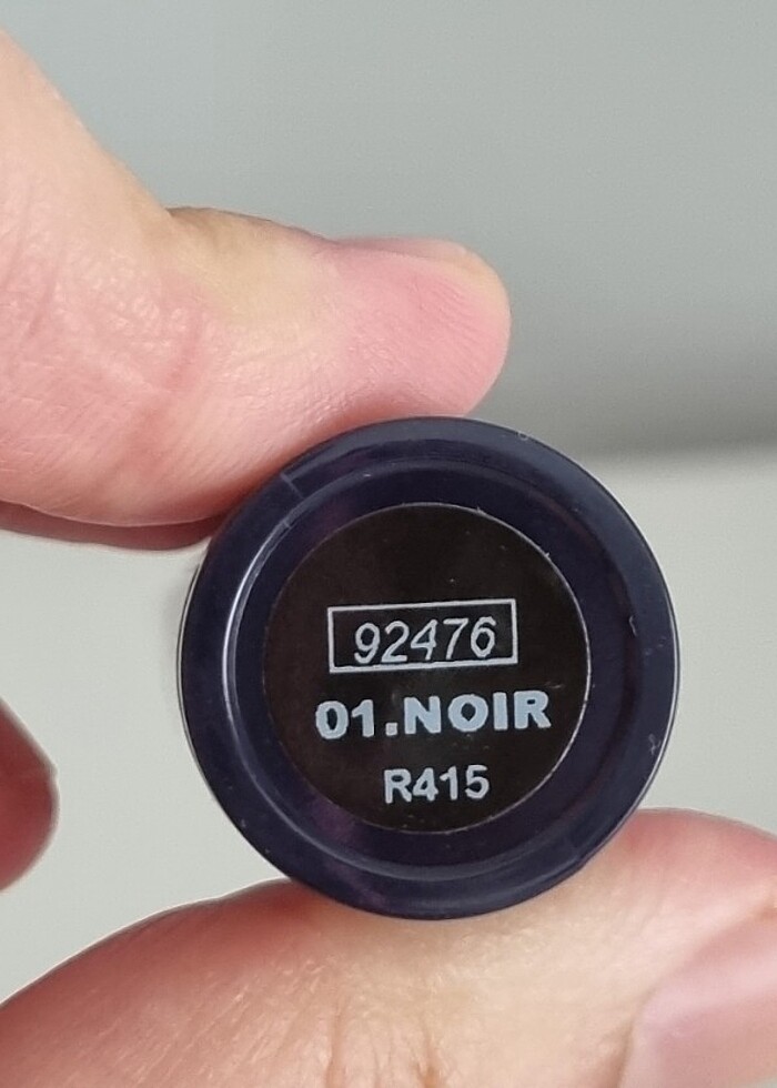 YOĞUN HACIM VEREN UZATICI MASKARA - Görsel 5