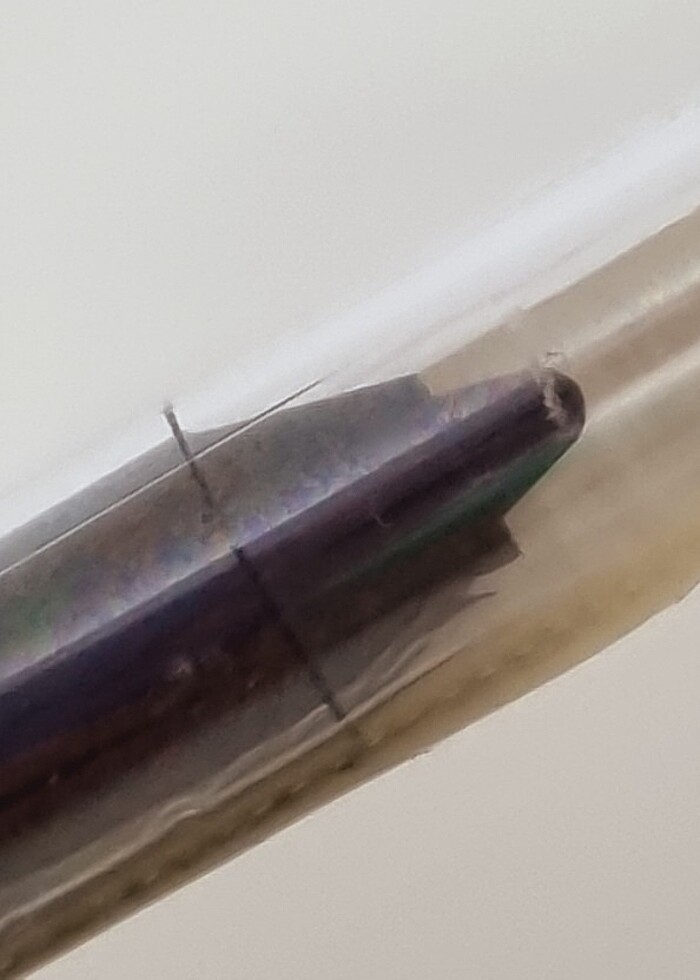 YVES ROCHER IŞILTILI KALEM FAR - Görsel 2