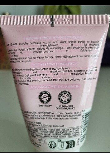 Yves Rocher YVES ROCHER YÜZ YIKAMA KÖPÜĞÜ LEKE KRISI