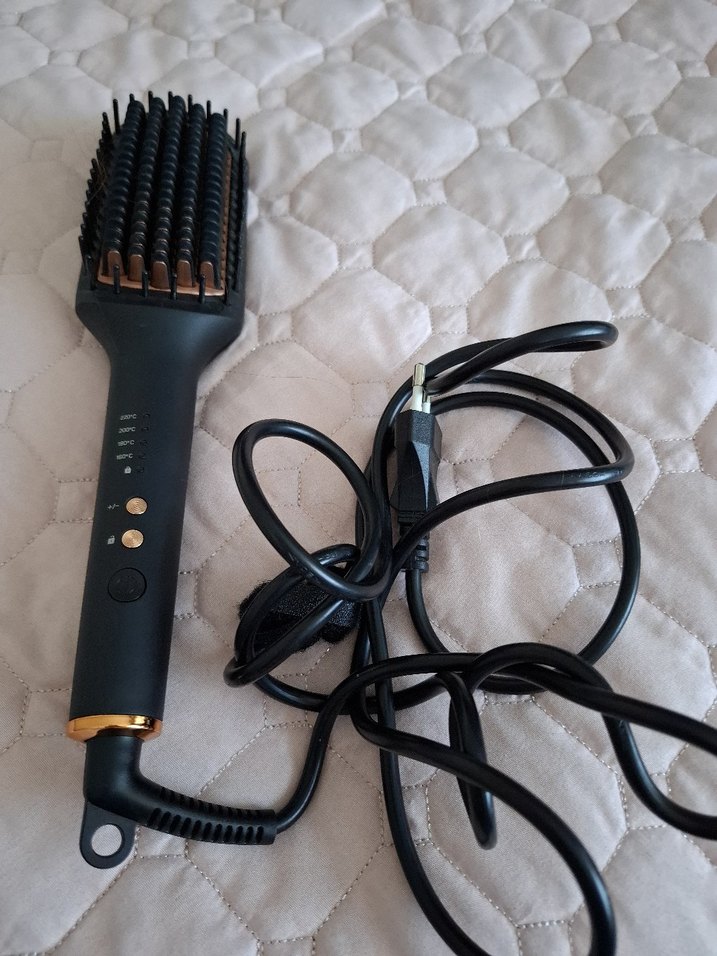 Siyah Saç Düzleştirici ve Bukle Maşası - Görsel 4