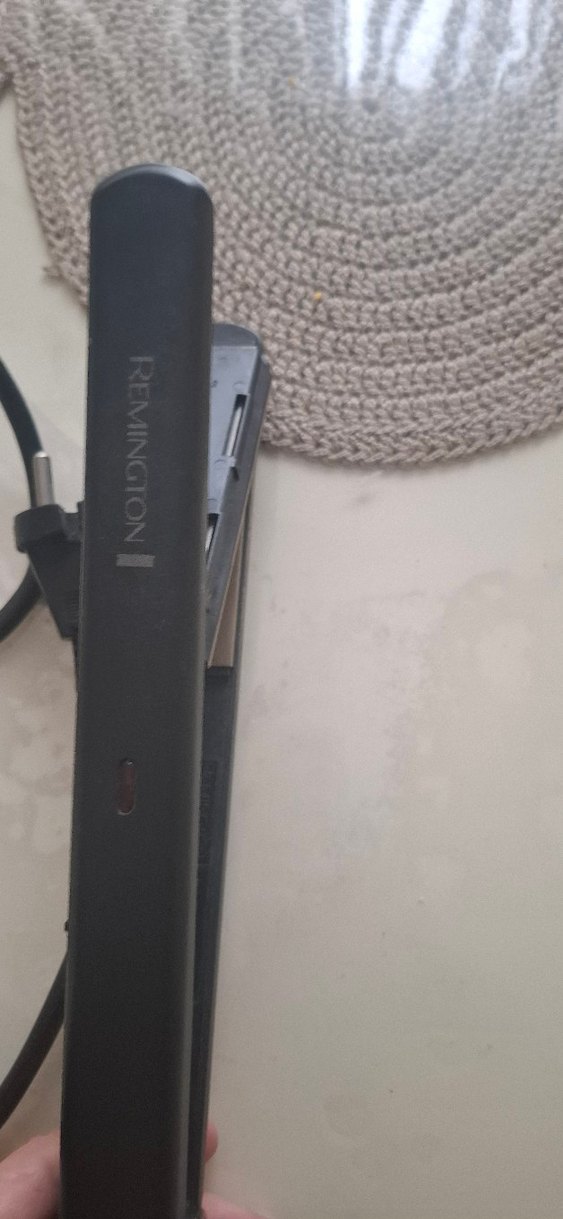 Remington Siyah Saç Düzleştirici - Görsel 3