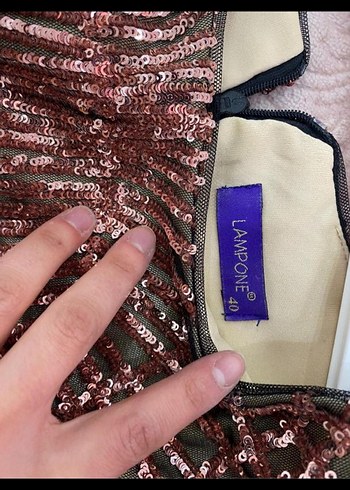 Uzun Kollu Kahverengi Yılan Desenli Abiye Elbise - Görsel 4