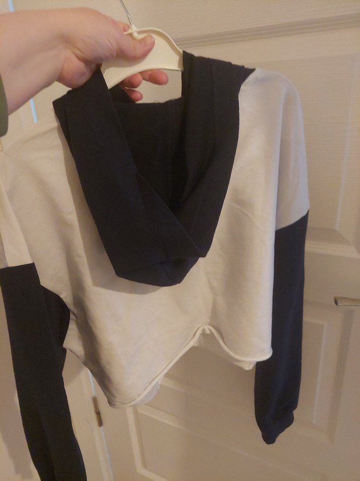 Gri Baskılı Kapüşonlu Kadın Sweatshirt - Görsel 4