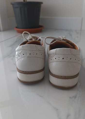 Beyaz Bağcıklı Erkek Çocuk Özel Ayakkabı - Görsel 3