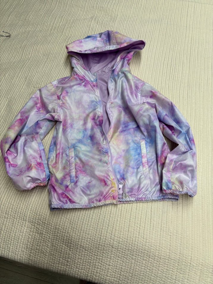 Kız Çocuk Mor Kapüşonlu Bağlama Desenli Yağmurluk - Görsel 2