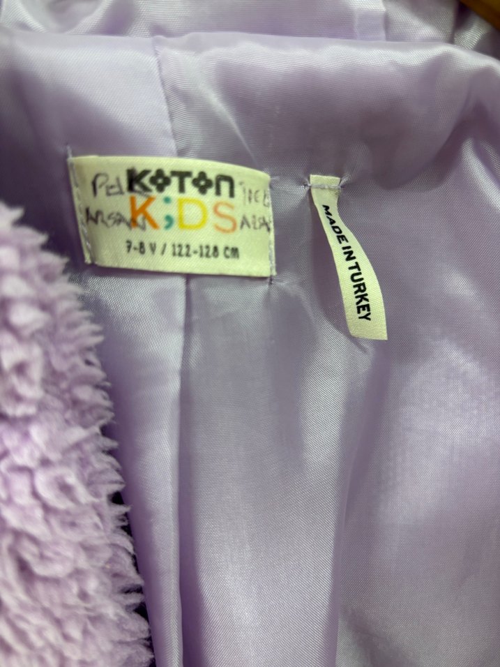 Mor Düğmeli Kız Çocuk Peluş Ceket - Görsel 3