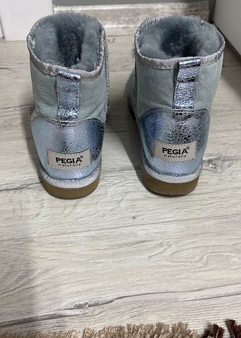 Gri Süet Kadın Botlar, Tüylü, Dolgu Topuk - Görsel 2