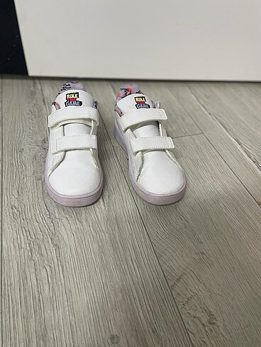 Orjinal Adidas 27 numara
