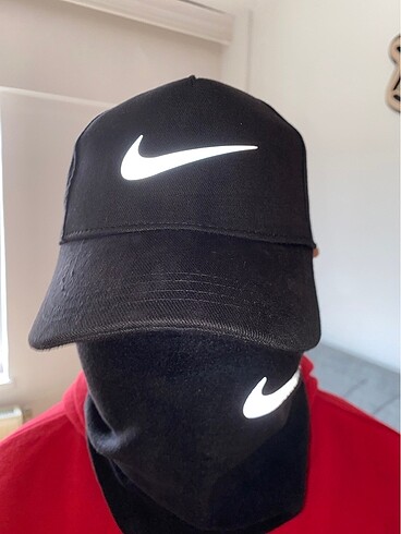 Nike Nike reflektörlü şapka+eldiven+maske