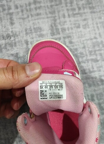 adidas ayakkabı 